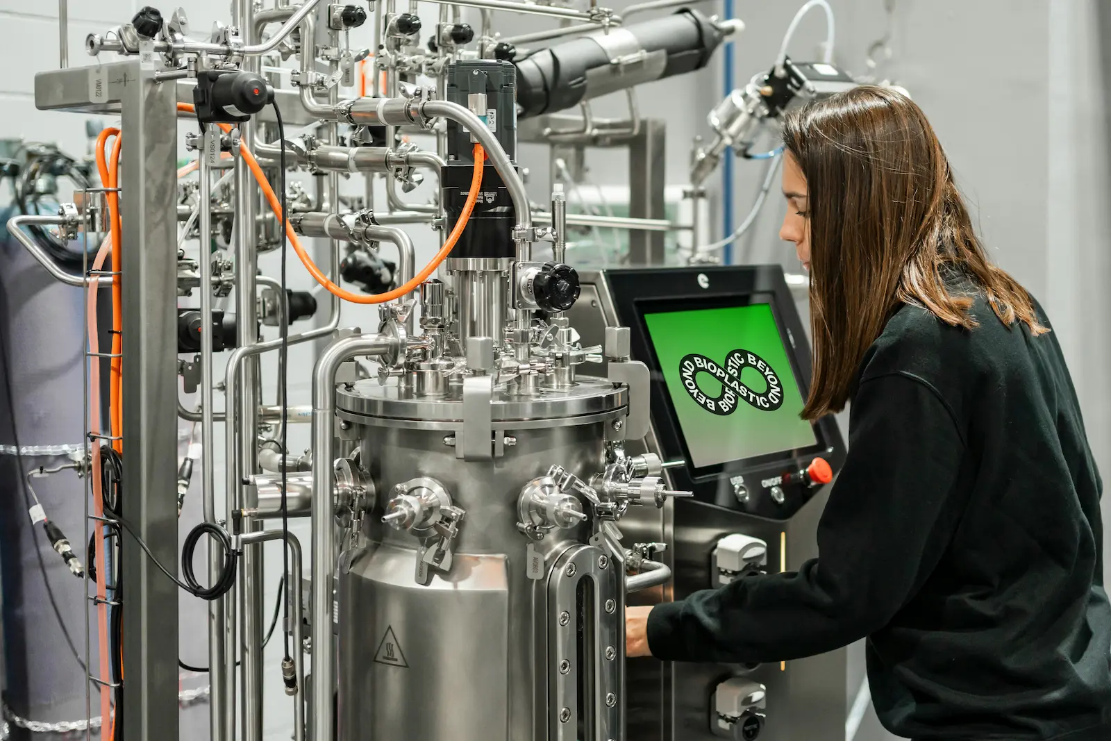 tecnic-bioprocess-solutions-8asyj4ixtfg-unsplash-copy